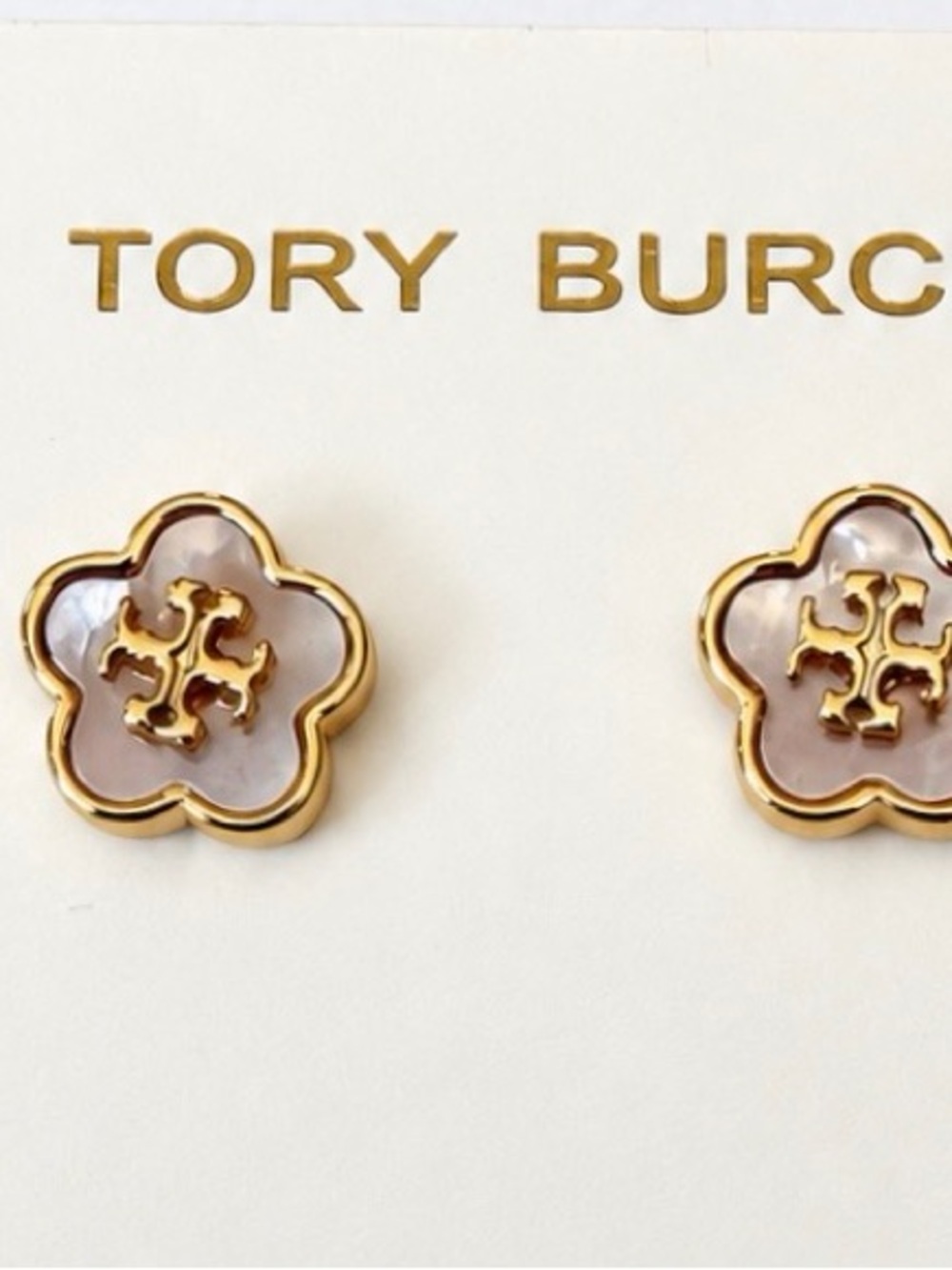 NWOT Tory Burch
Forget Me Not Mother of Pearl Stud Earrings